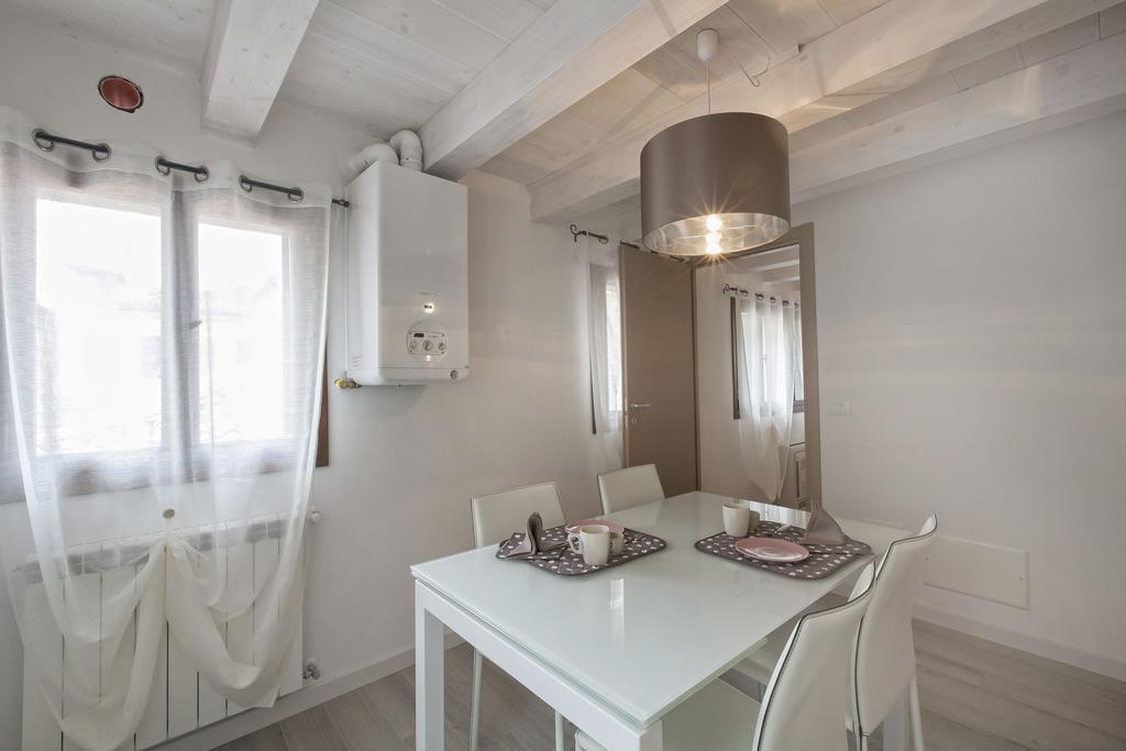 Residenza Tiziano Apartment Venice Room photo