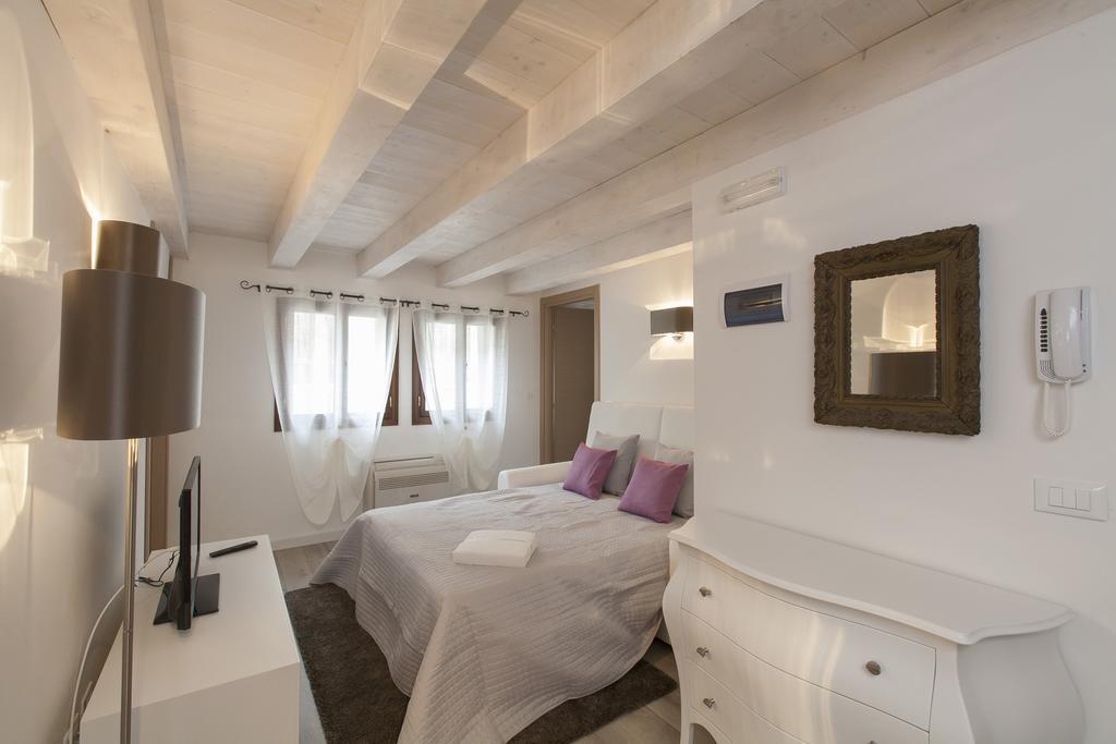Residenza Tiziano Apartment Venice Room photo